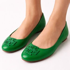 TORY BURCH Melinda Powder Coated Logo Flats in Vinyard Green Women's Size 9.5M